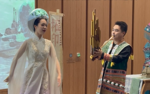 【世博会】广西世博时刻1：<br>广西芦笙表演与民族舞惊艳亮相 收获各国观众如潮掌声